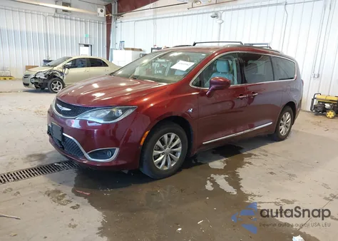 2019 Chrysler Pacifica Touring L z USA, uszkodzony, nr VIN 2C4RC1BG8KR666210
